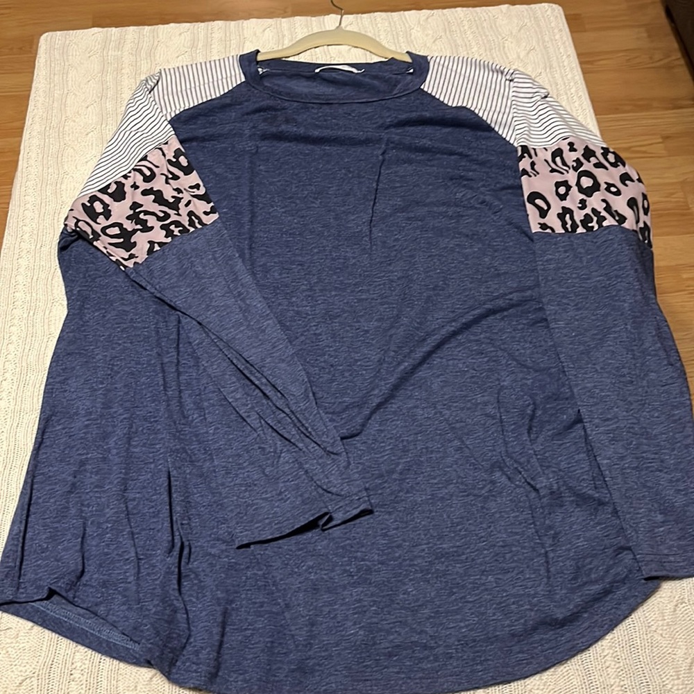 Long sleeve plus top